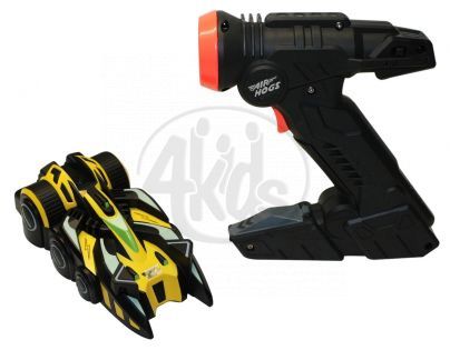 Air Hogs RC auto Gravity Laser jezdí po zdi