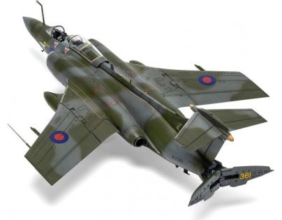 Airfix Classic Kit lietadlo A06022 Blackburn Buccaneer S.2 RAF
