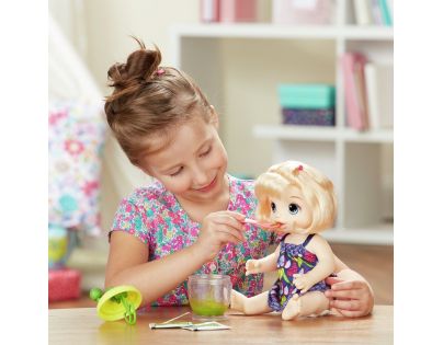 Baby Alive Blonďavá bábika s mixérom