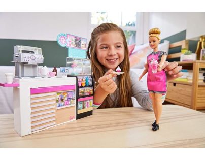 Barbie kaviareň s bábikou