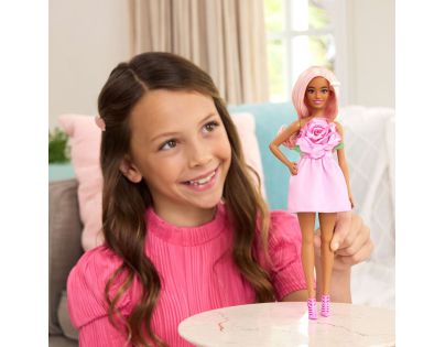 Barbie Modelka - ružové šaty s ružou