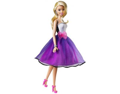 Barbie Panenka modelka a šaty - Blondýnka