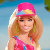 Barbie v ikonickom filmovom oblečku Kolieskové korčule 4