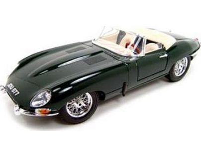 Bburago 1:18 Jaguar E Cabriolet 1961 zelené 18-12046