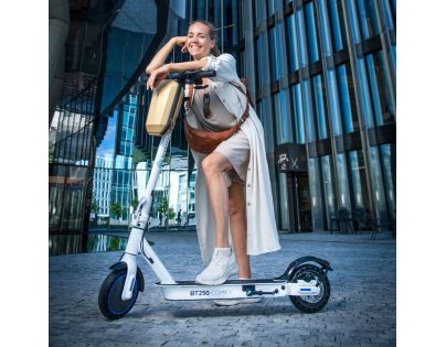 BlueTouch Elektrický skúter BT250 COMFY bielo-modrý