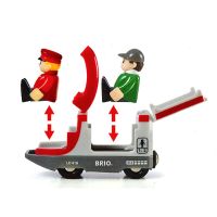 Brio Vláčkodráha veľká s výhybkami, mostom, nástupišťom 42dílů - Poškodený obal 4