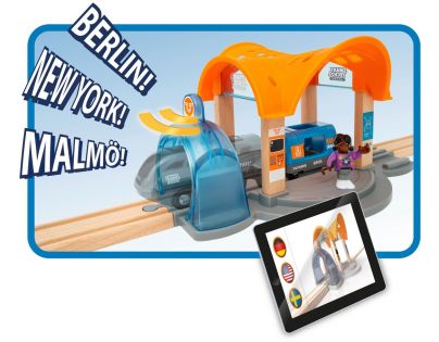 Brio World 33973 Smart Tech Sound Vlaková stanica s tunelom