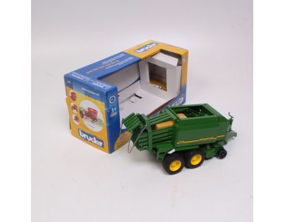 Bruder 02017 Balíkovač slámy John Deere - Poškodený obal