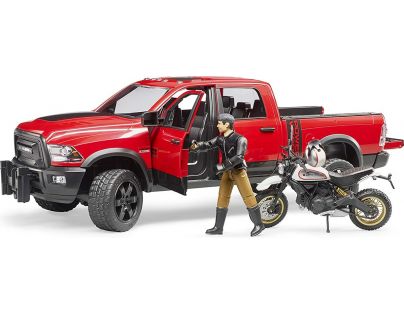 Bruder 02502 RAM 2500 Power Wagon s Scramblerem Ducati Desert Sled a řidič - Poškodený obal