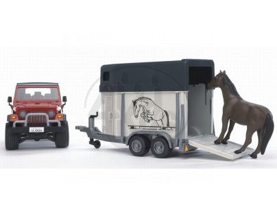 BRUDER 2921 Jeep Wrangler a príves s koňom