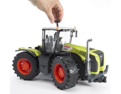 BRUDER 03015 Traktor Claas Xerion 5000