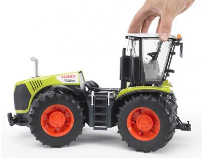 BRUDER 03015 Traktor Claas Xerion 5000