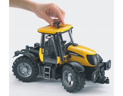 Bruder 03030 Traktor JCB Fastrac 3220