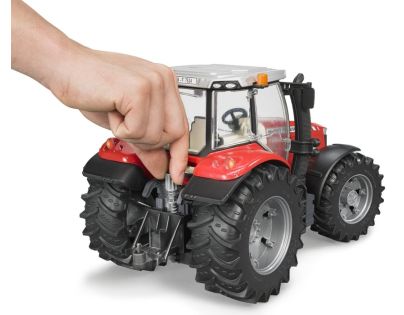 Bruder 03046 Traktor Massey Ferguson 7624 - Poškodený obal