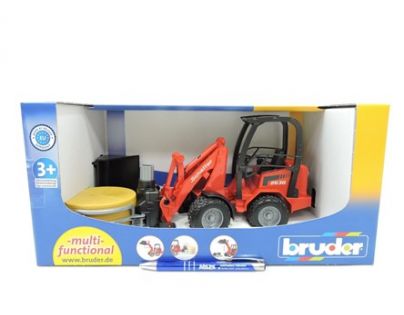 Bruder 2192 Schäffer 2630 s balíkom slamy a nakladačom 1:16