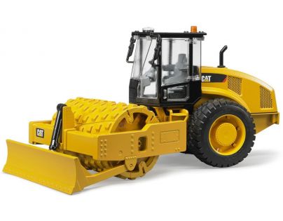Bruder 2450 CAT Vibračný valec s radlicou