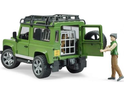 Bruder 2587 Land Rover lesník a pes s výstrojí 1:16