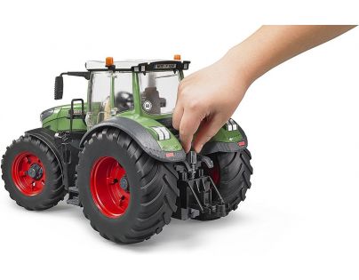Bruder Traktor Fendt 1050 Vario - Poškodený obal