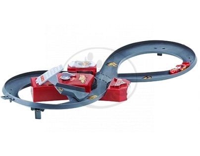MATTEL M6773 - Rychlá závodní dráha Cars