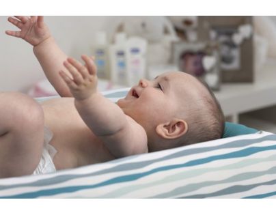 CHICCO stolík s vaničkou Cuddle & Bubble eucalyptus