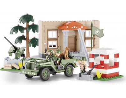 Cobi 24302 JEEP Willys MB kasárny 300 dielikov