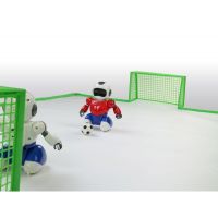 Dva Roboti s loptičkou na diaľkové ovládnu a dvoma gólmi 4