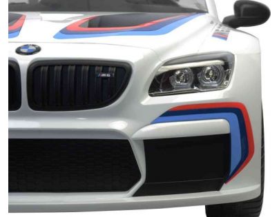 Elektrické auto BMW M6 GT3 bílé