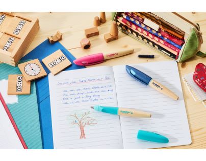 Ergonomické plniace pero pre pravákov - STABILO EASYbirdy Timber ružová vr. bombičky