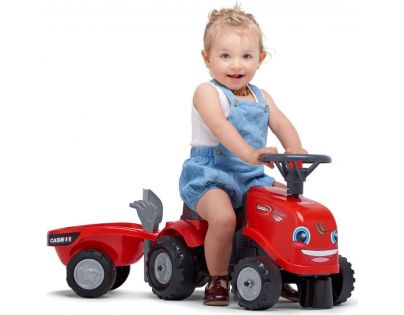 Falk Odstrkovadlo traktor Baby Case IH červený s vlečkou, lopatkou a hrabličkami