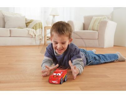 FISHER PRICE BLM69 Cars auta Zatřes a jeď! - Lightning McQueen