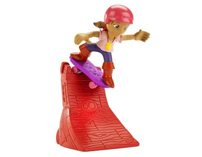 Fisher Price Jake figurky na skateboardu Izzy