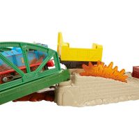 Fisher Price Mašinka Tomáš Set překvapení na mostě 5