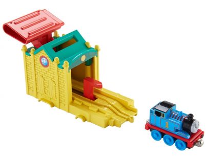 Fisher Price Mašinka Tomáš Take-n-Play Startovací depa - Tomáš