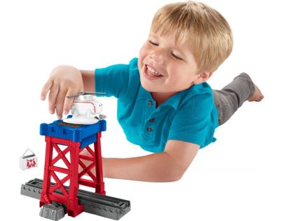 Fisher Price Thomas DFM64-DFM65 Trať so záchrannou stanicou s Haroldom