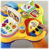 Fisher Price Pejskův Zpívající Stoleček 3