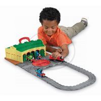 Fisher Price Take-n-Play R9113 - Tidmouthské depo s točnou 2