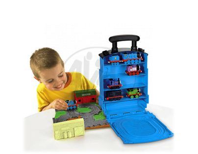 Fisher Price Y3781 - Přenosný kufřík na kovové mašinky
