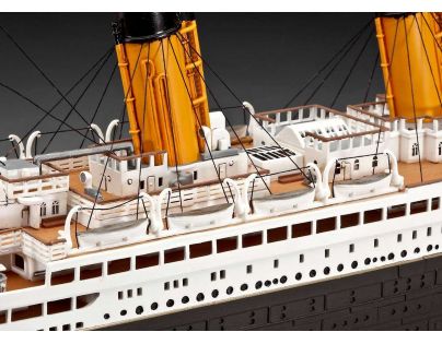 Revell Gift-Set RMS Titanic 100th anniversary edition 1: 400