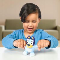 Grant and Bowman Bluey Rozťahovacia super pružná figúrka Bluey 3