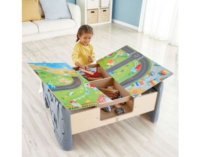 Hape Hrací stôl s vláčikodráhou 70 dielikov