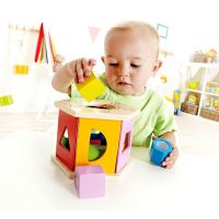 Hape Krabička na vkladanie geometrických tvarov 3