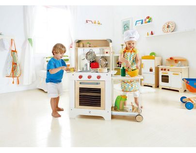 Hape Drevená kuchynka so servírovacím pultom