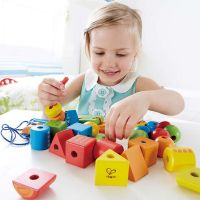 Hape Navliekacie korále z geometrických tvarov 2