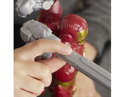 Hasbro Avengers figúrka Iron Man s Power FX príslušenstvom