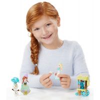 Hasbro Disney Frozen Little Kingdom Set malé panenky s příslušenstvím - Ice Skating Scene 3