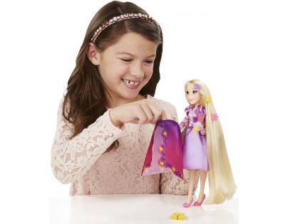 Hasbro Disney Princess Panenka s náhradními šaty - Locika