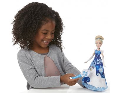 Hasbro Disney Princess Panenka s vybarvovací sukní - Popelka