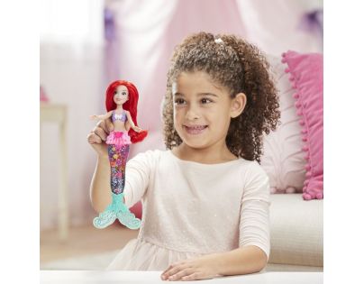 Hasbro Disney Princess bábika svietiaca Ariel do vody