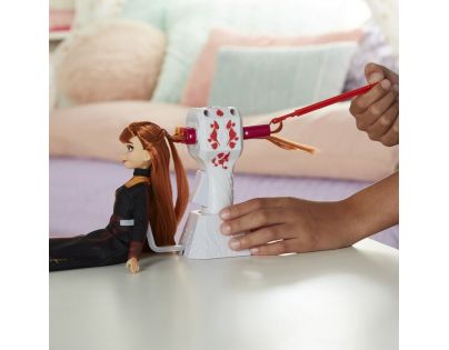 Hasbro Frozen 2 Anna a česaci set