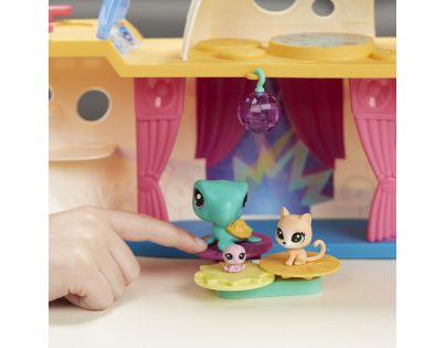 Hasbro Littlest Pet Shop Hrací set výletná loď s 3 zvieratkami
